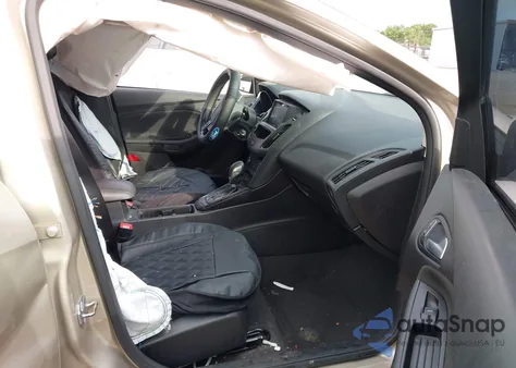 2018 Ford Focus Se z USA, uszkodzony, nr VIN 1FADP3K28JL310559